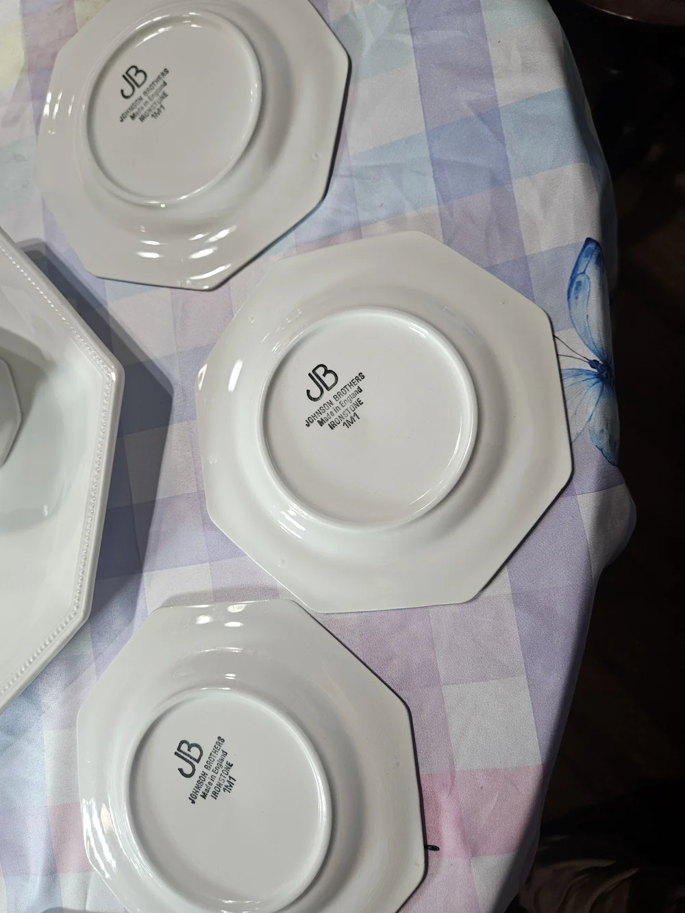 Vintage Johnson Brothers Heritage White‎ Ironstone 7-Piece Serving Set